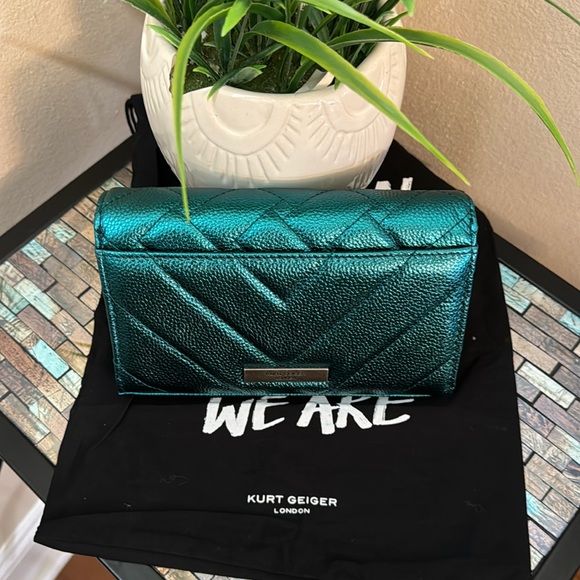 Kurt Geiger London Extra Mini Kensington Quilted Leather Wallet on a Cha… - Picture 3 of 17